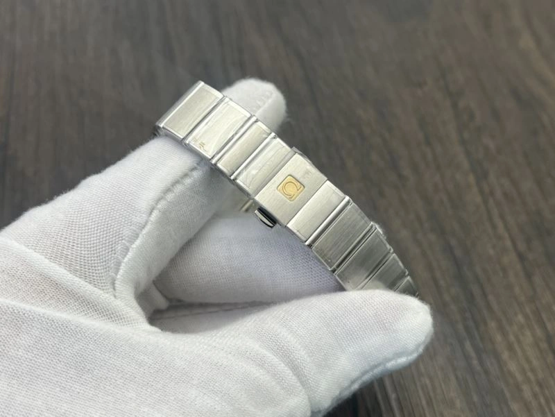 OMEGA Watches SoftTouch 190728