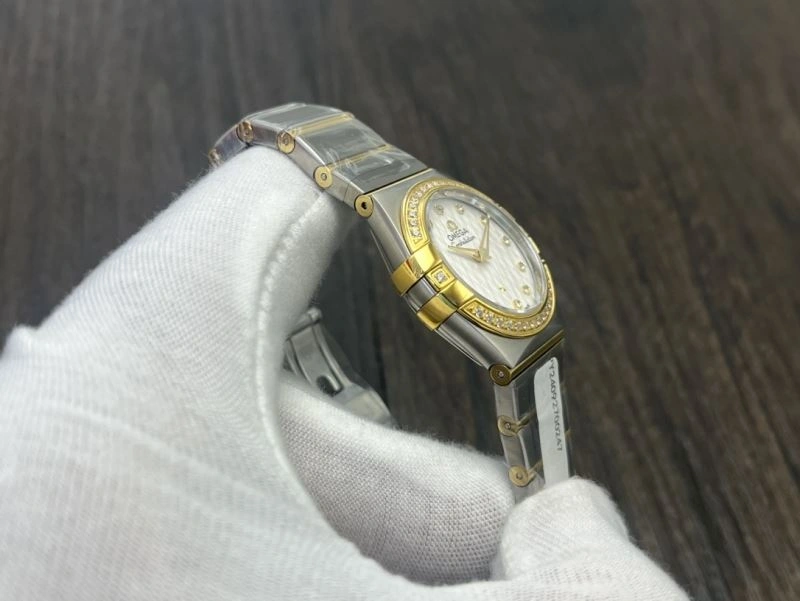 Neat OMEGA Watches 190726