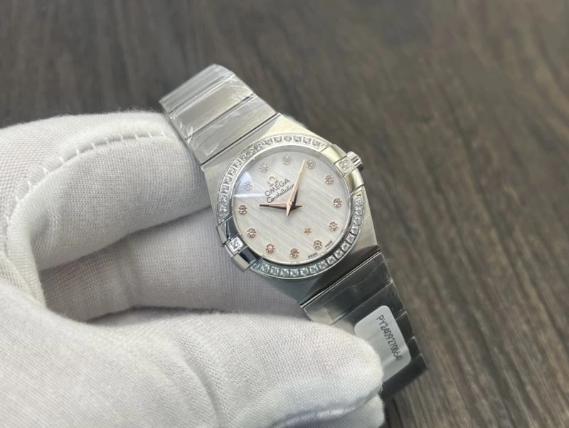 Stretchable OMEGA Watches 190723