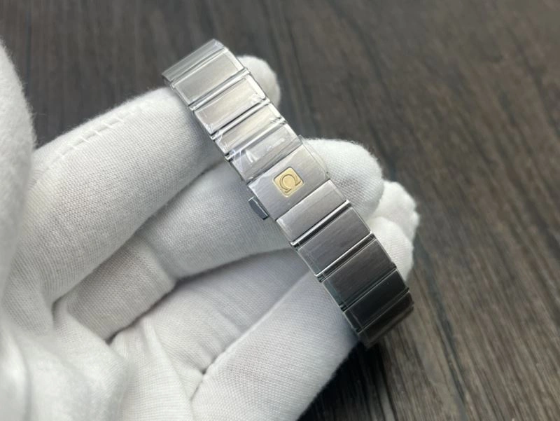 Stretchable OMEGA Watches 190723