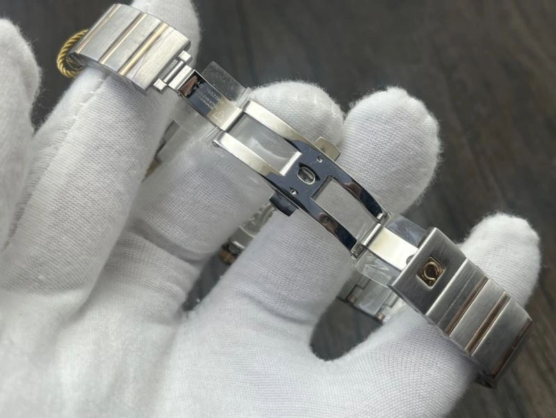 OMEGA Watches TravelReady 190608