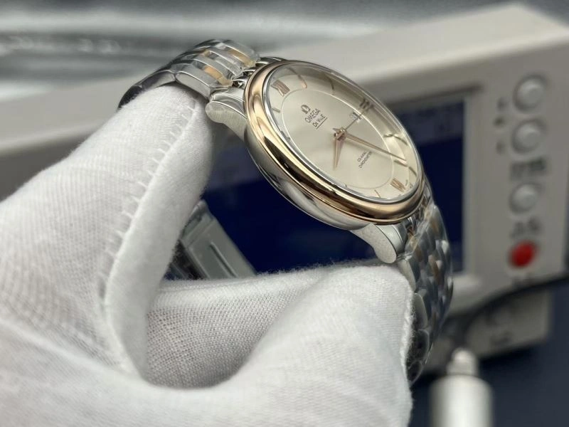 OMEGA Watches Bold 190605