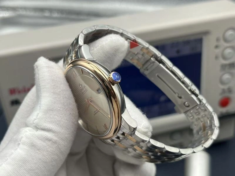OMEGA Watches Bold 190605