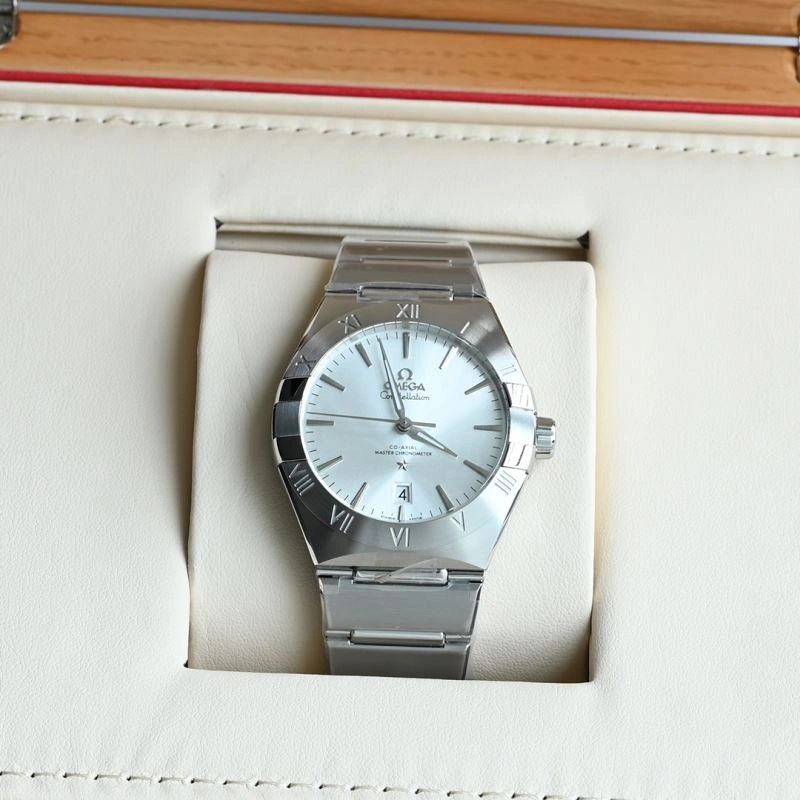 OMEGA Watches Sleek 190538