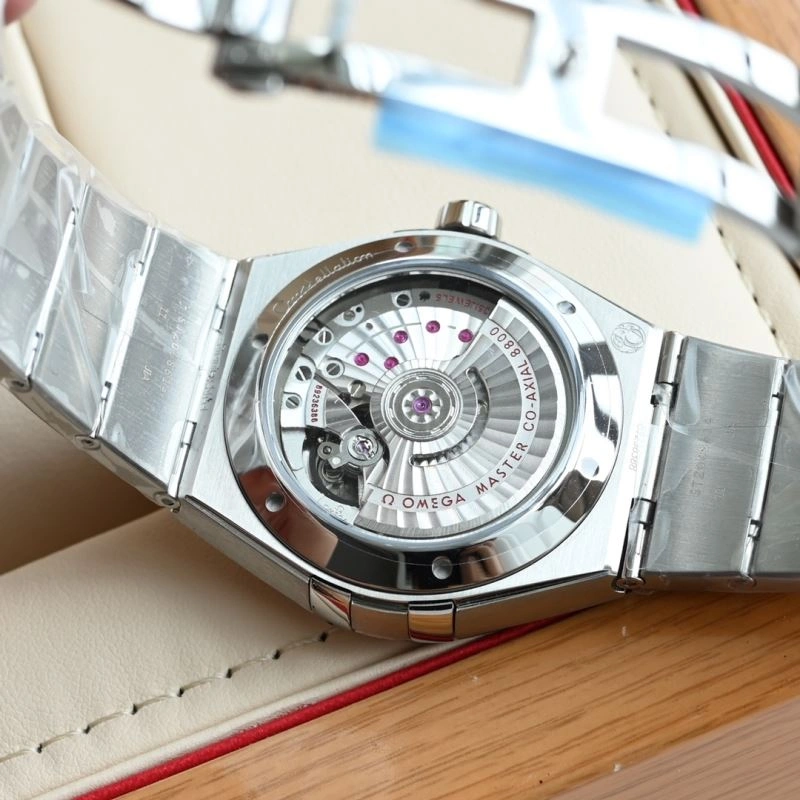 OMEGA Watches Sleek 190538