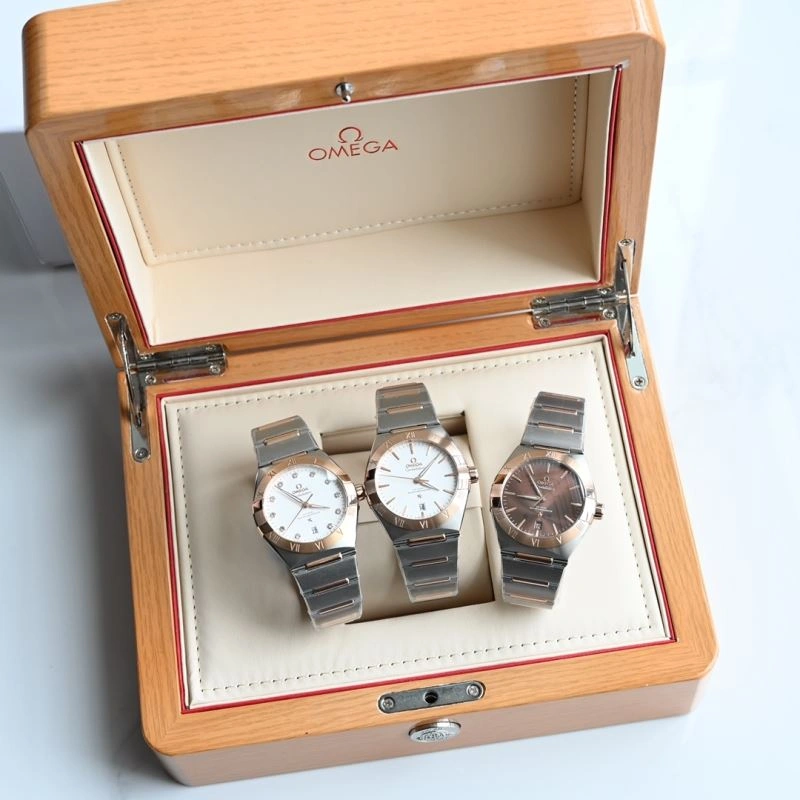 OMEGA Watches SmoothTexture 190532