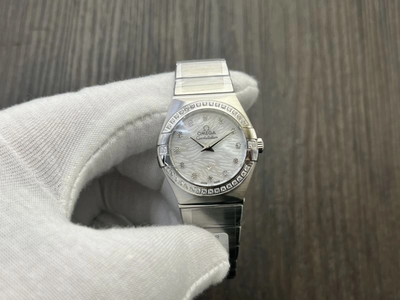 Sporty OMEGA Watches 190437