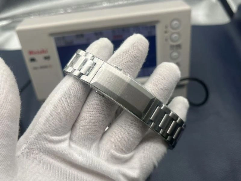 OMEGA Watches EyeCatching 190401
