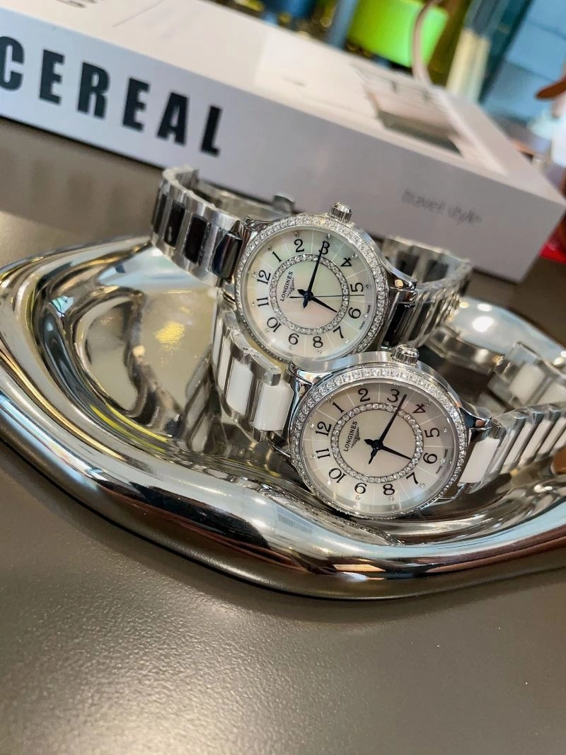 Compact OMEGA Watches 190414