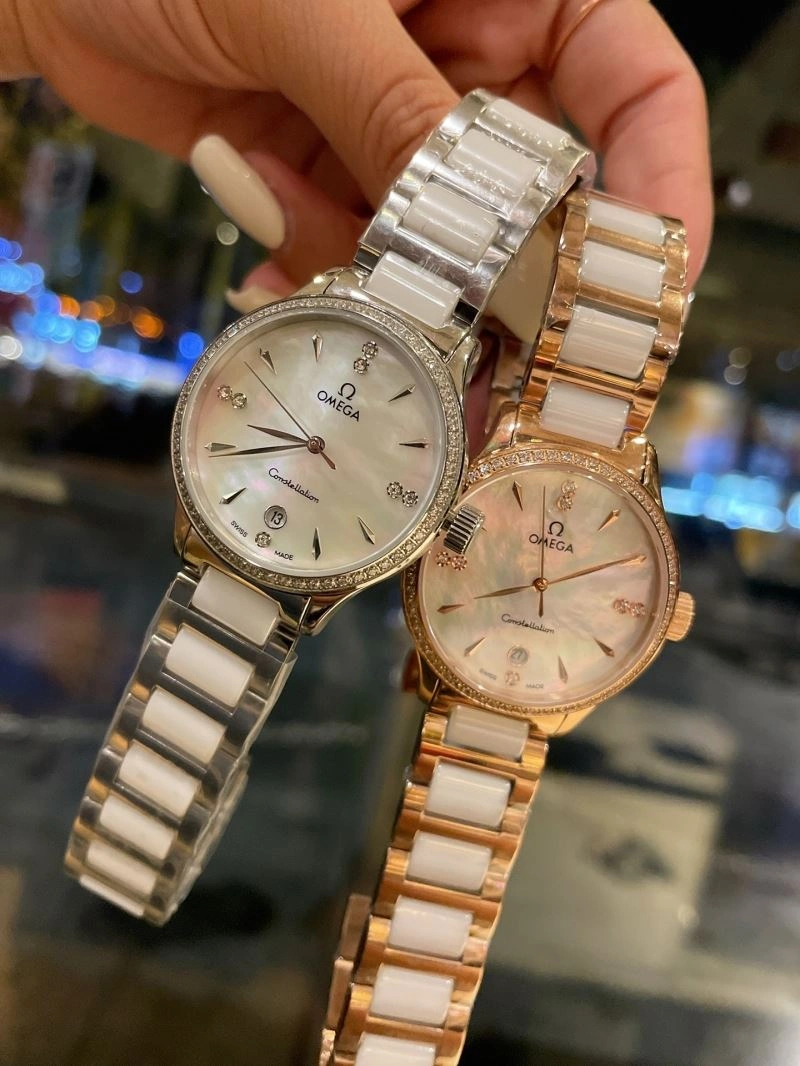 OMEGA Watches Stretchable 190402