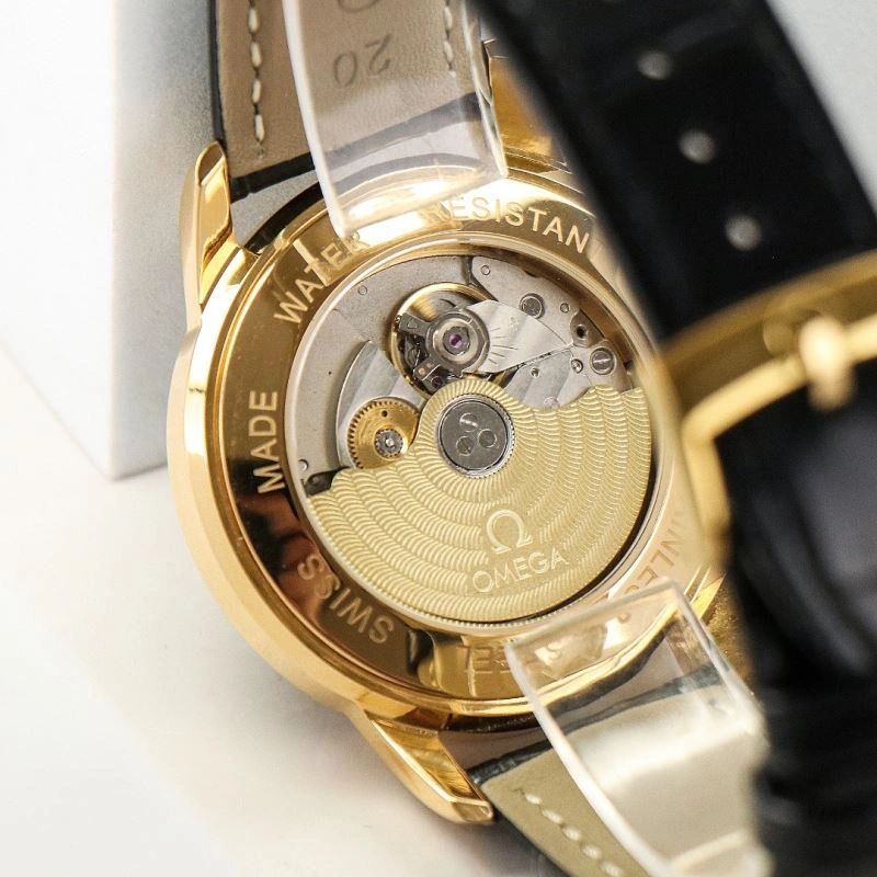 Lightweight OMEGA Watches 190315