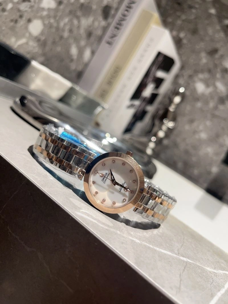 OMEGA Watches Snug 190314