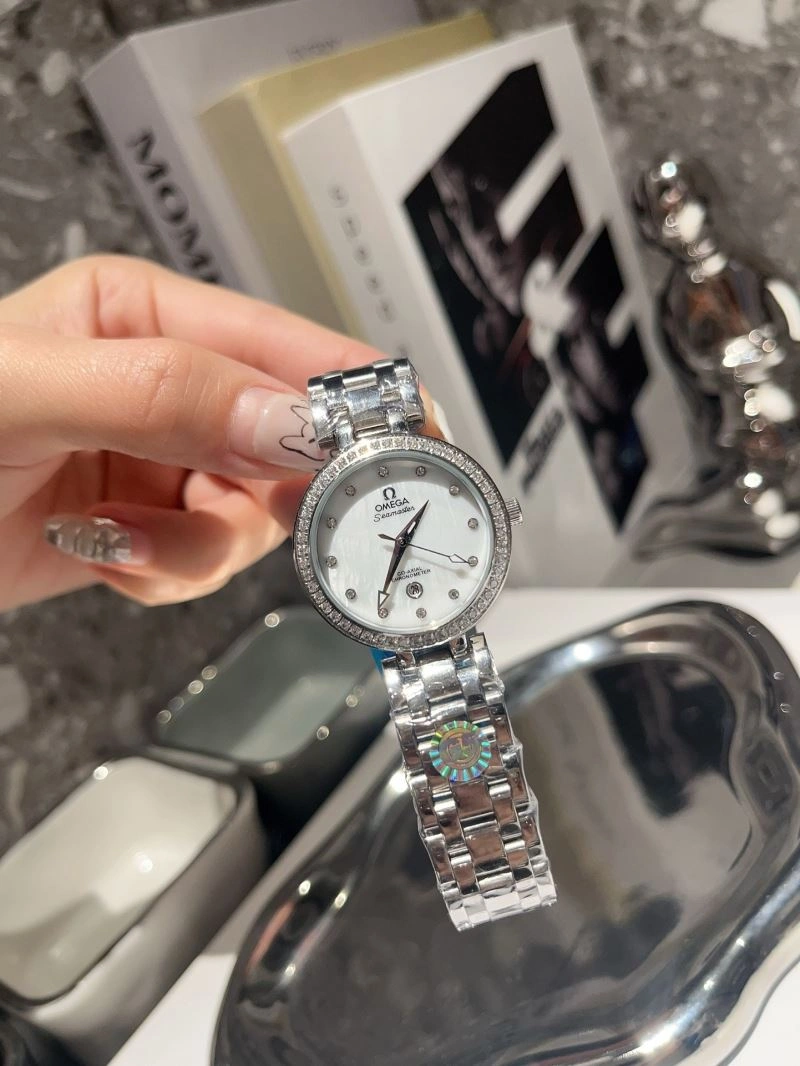 Lightweight OMEGA Watches 190321
