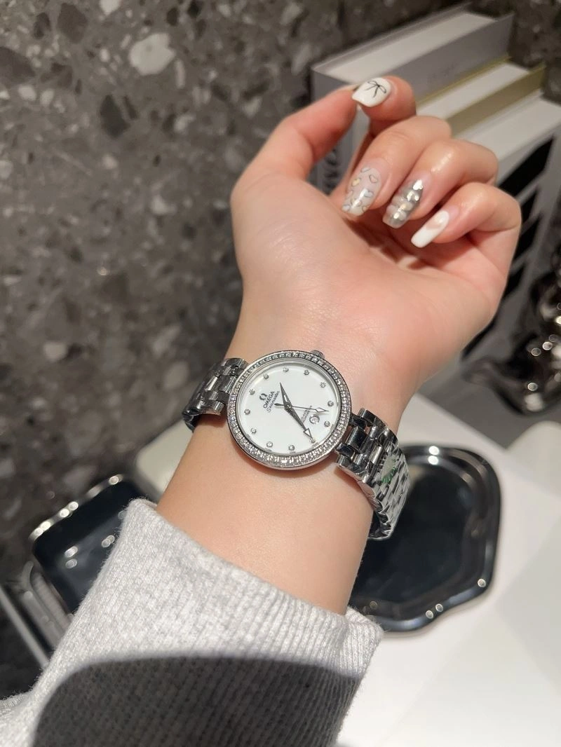 Lightweight OMEGA Watches 190321