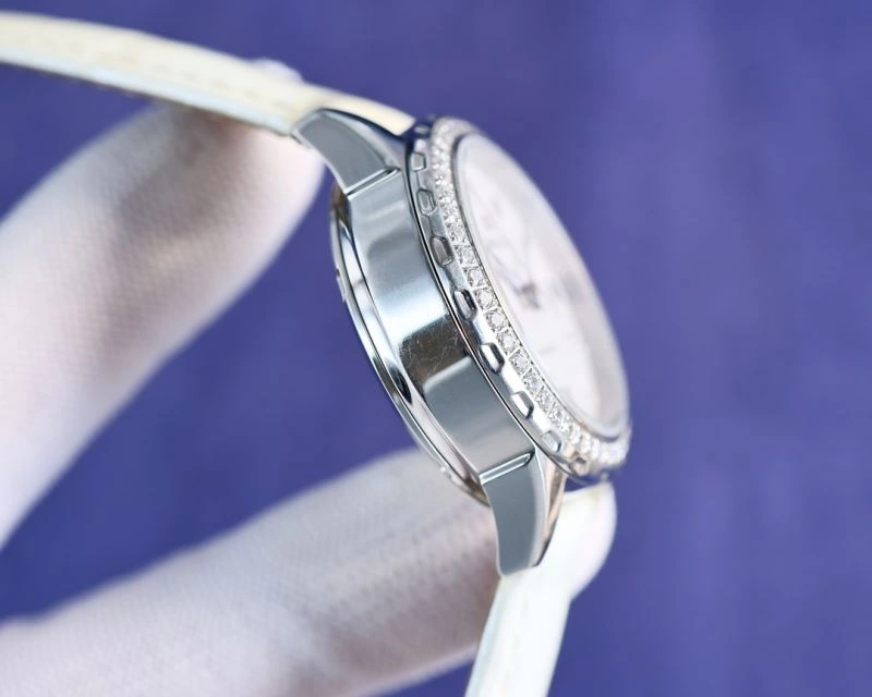 OMEGA Watches UrbanChic 191887