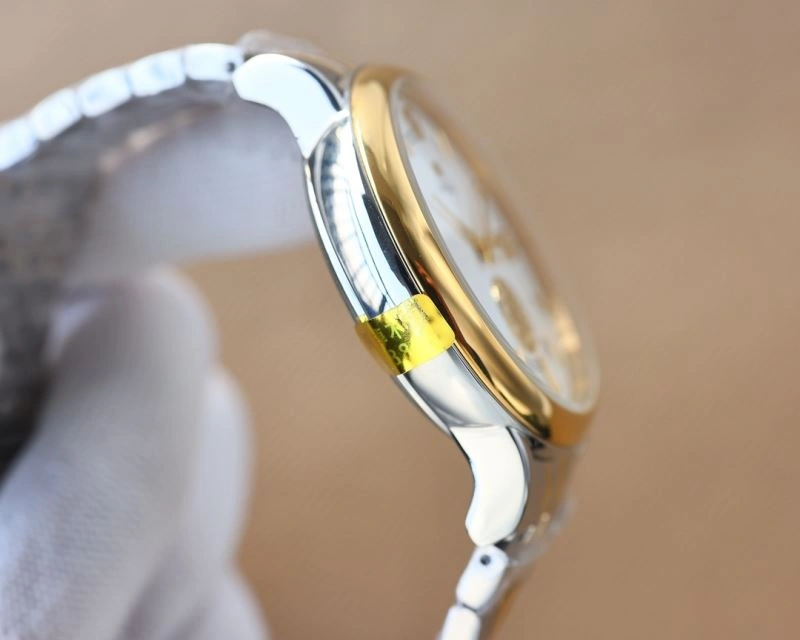 OMEGA Watches TravelReady 191875