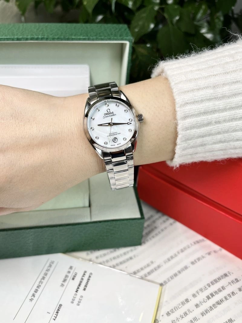 Snug OMEGA Watches 191789