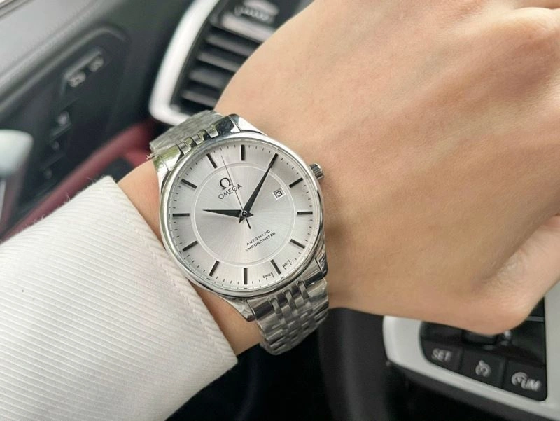 OMEGA Watches FashionForward 191642