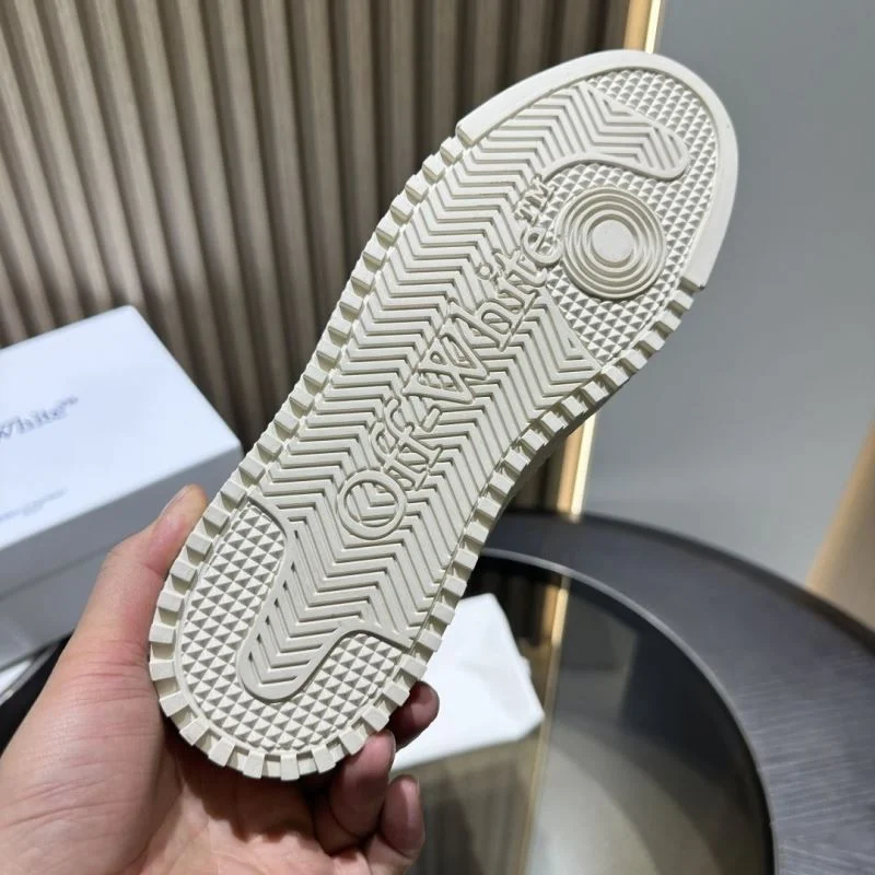 Off White Shoes Snug 13573