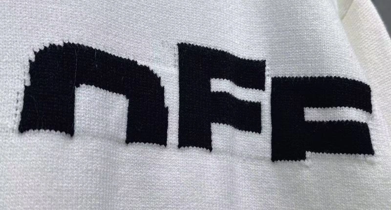 Versatile Off White Sweaters 146786