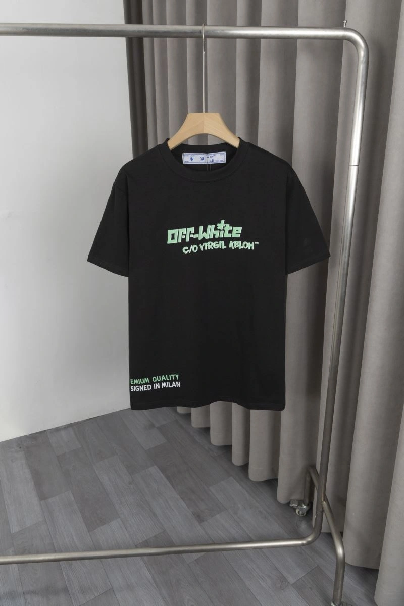 Versatile Off White T-Shirts 146787