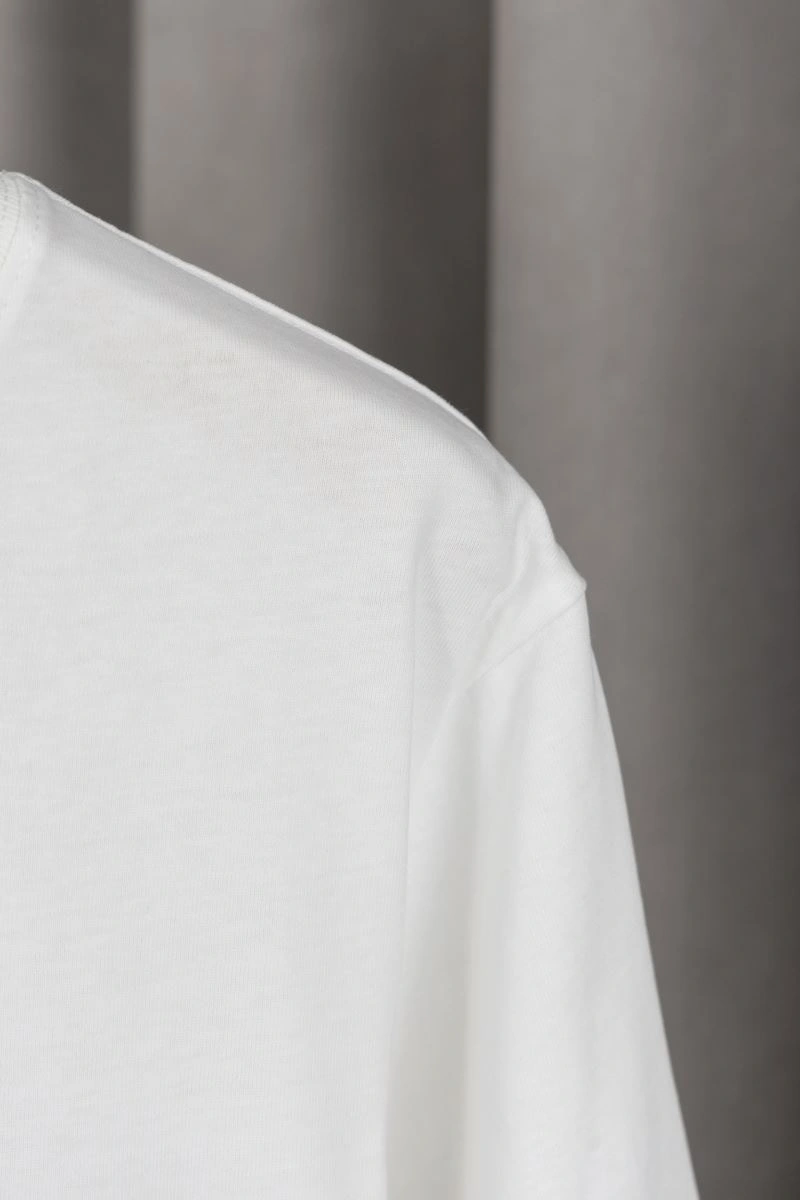 Versatile Off White T-Shirts 146787