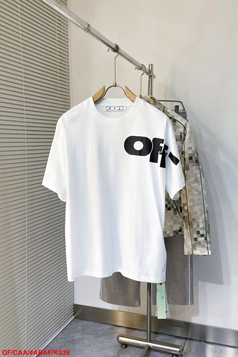 Tailored Off White T-Shirts 146765