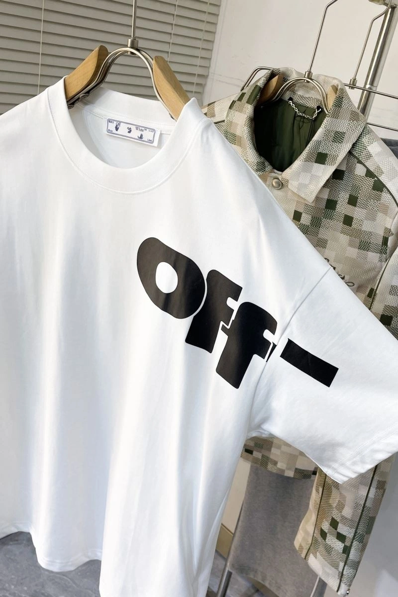 Tailored Off White T-Shirts 146765