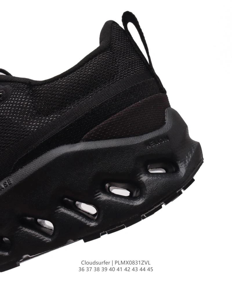 Timeless On Running Shoes 3077