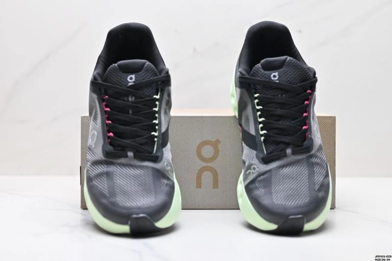 On Running Shoes Tailored 3062