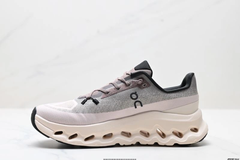 On Running Shoes Chic 3053