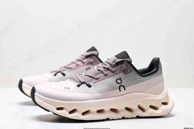 On Running Shoes Chic 3053