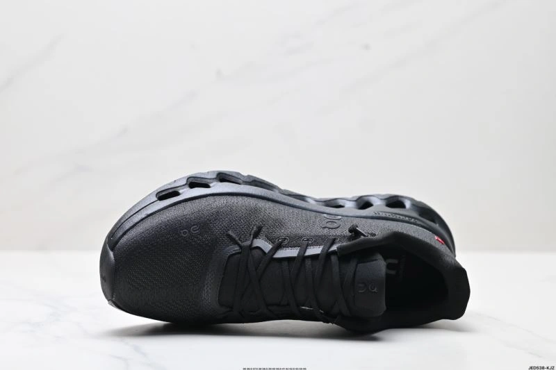 On Running Shoes Thermal 3054