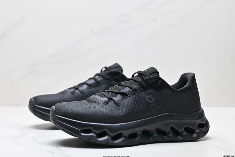 On Running Shoes Thermal 3054