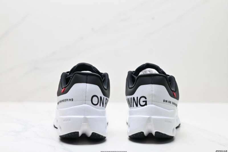 Functional On Running Shoes 3050