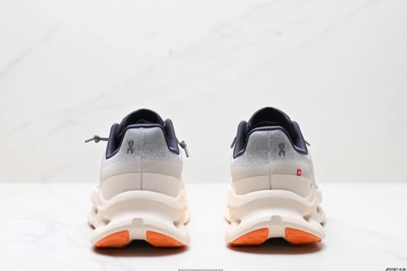 On Running Shoes Original 3064