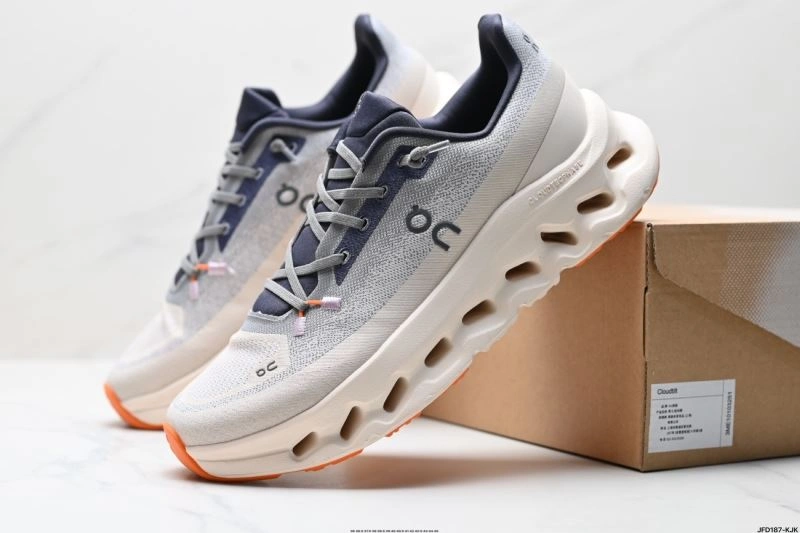 On Running Shoes Original 3064