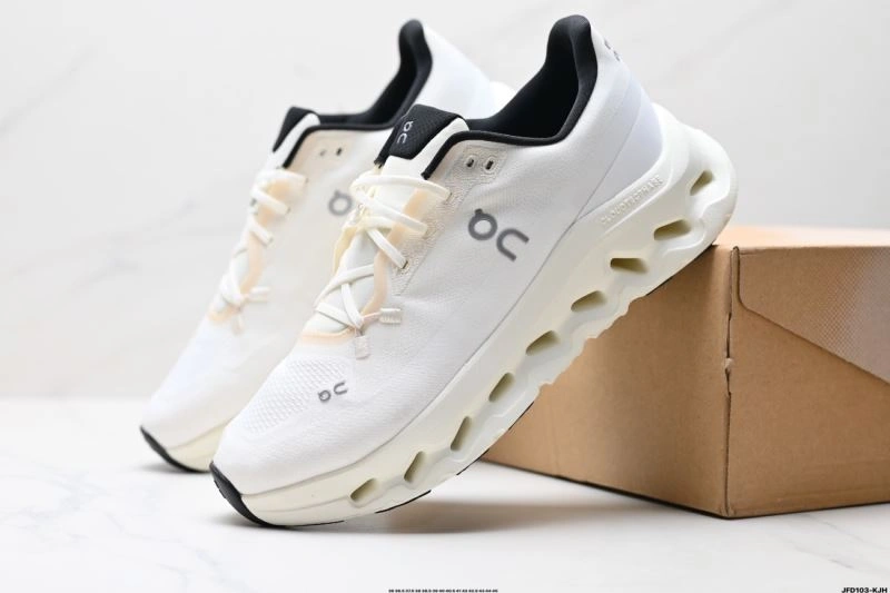 On Running Shoes Versatile 3045