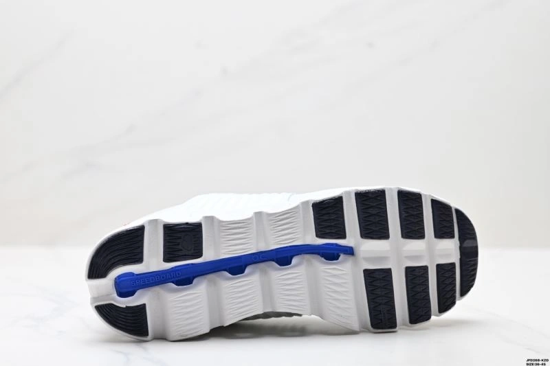 Tailored On Running Shoes 3042