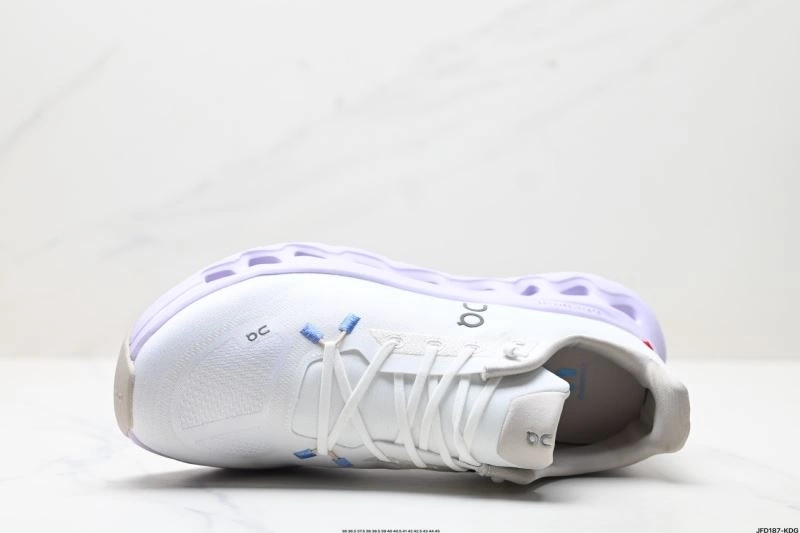 EyeCatching On Running Shoes 3039