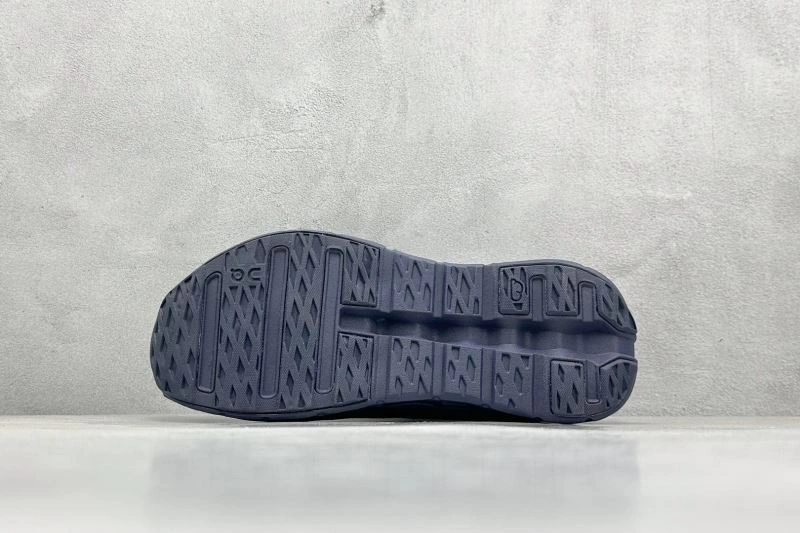 WaterResistant On Running Shoes 3044