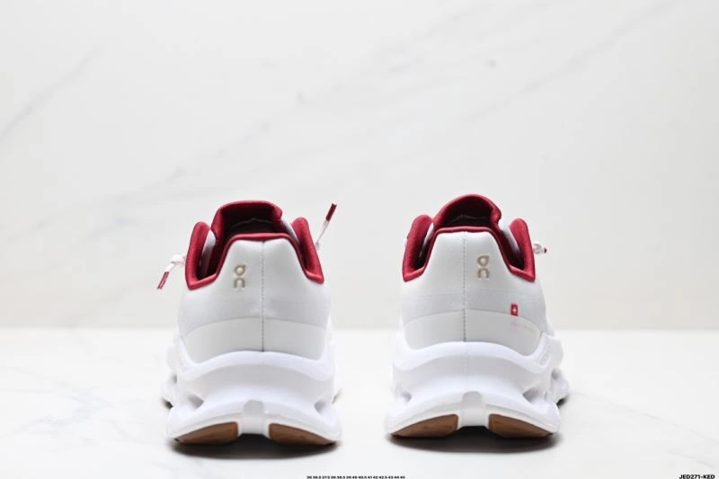 On Running Shoes ModernLook 1998