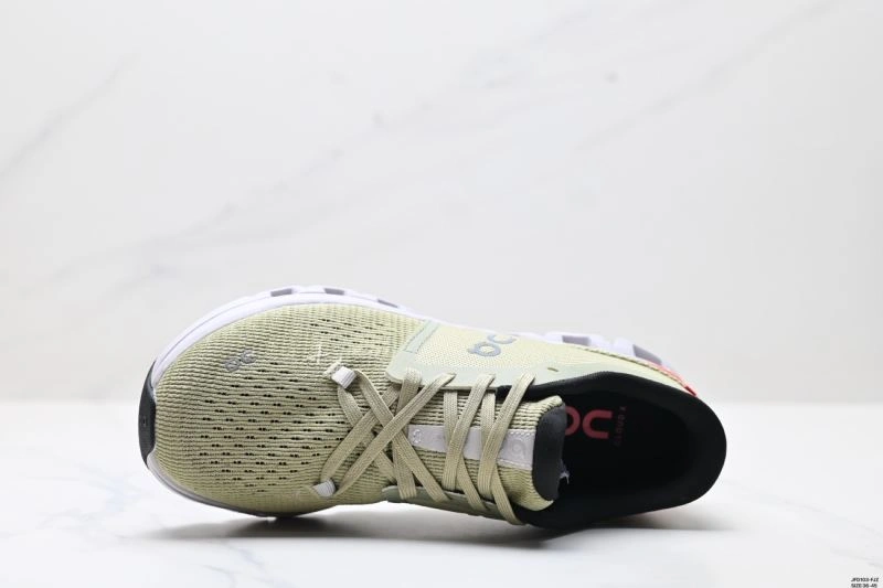 On Running Shoes Compact 1981