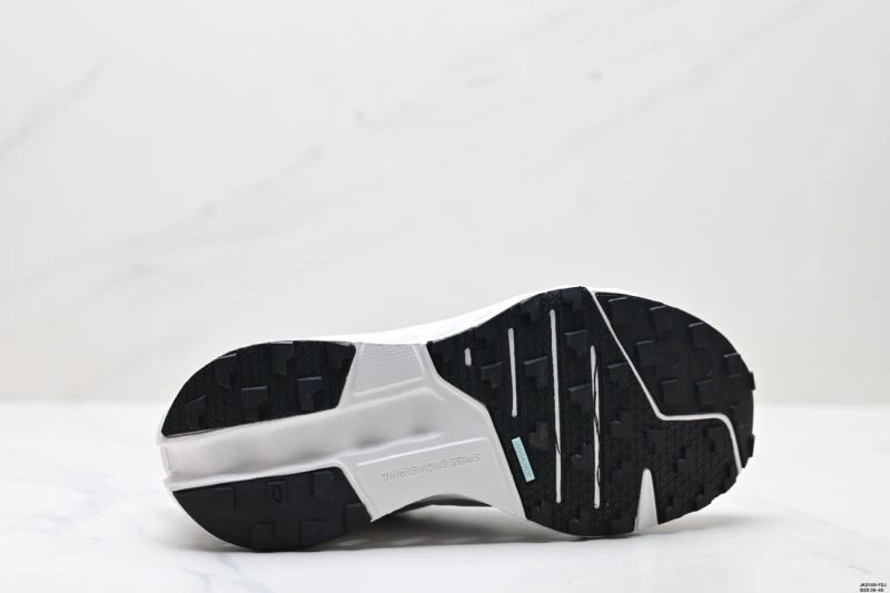 ZipUp On Running Shoes 1976