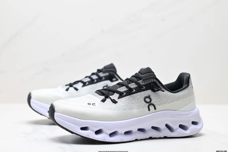 On Running Shoes Durable 1967