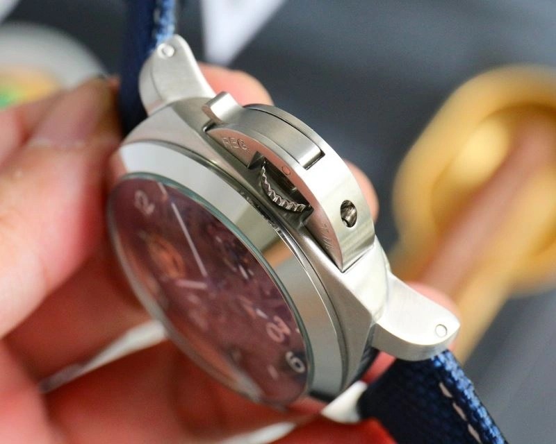 Minimalist PANERAI Watches 194254
