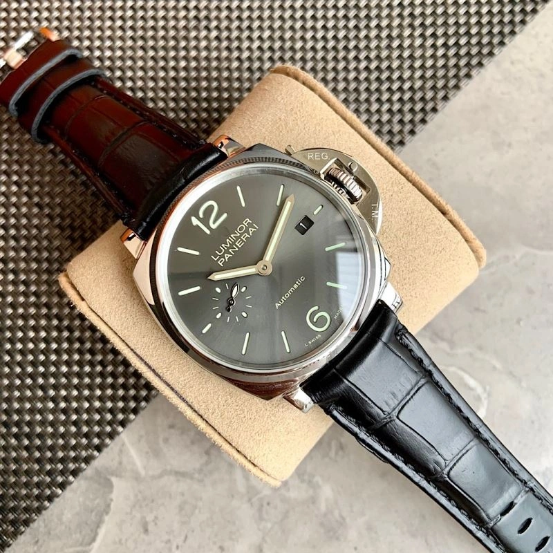 PANERAI Watches Efficient 194236