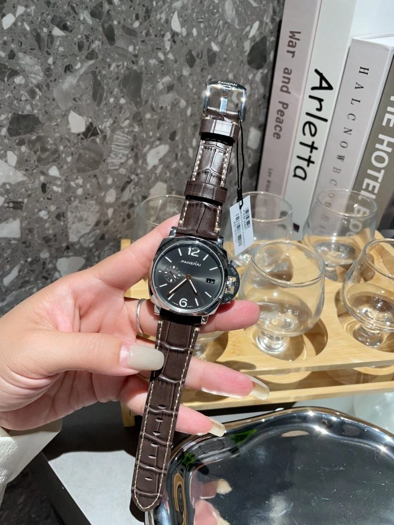 PANERAI Watches GoAnywhere 194203