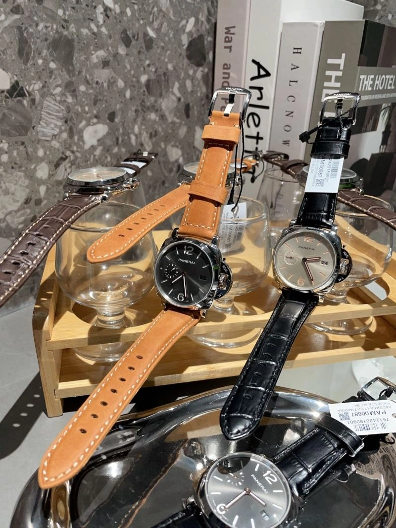 PANERAI Watches GoAnywhere 194203