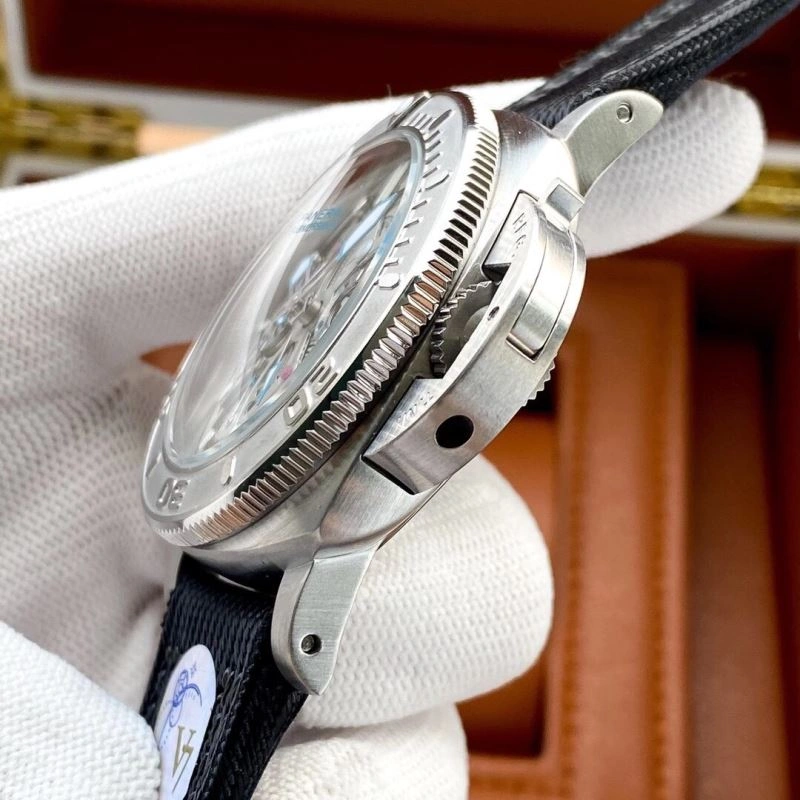 Vibrant PANERAI Watches 194156